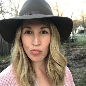 Meet your Posher, Stacey